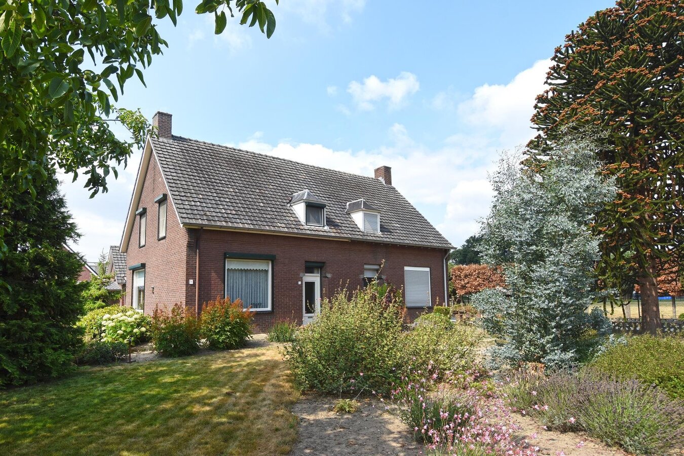 Verkocht eengezinswoning - Kessel LB