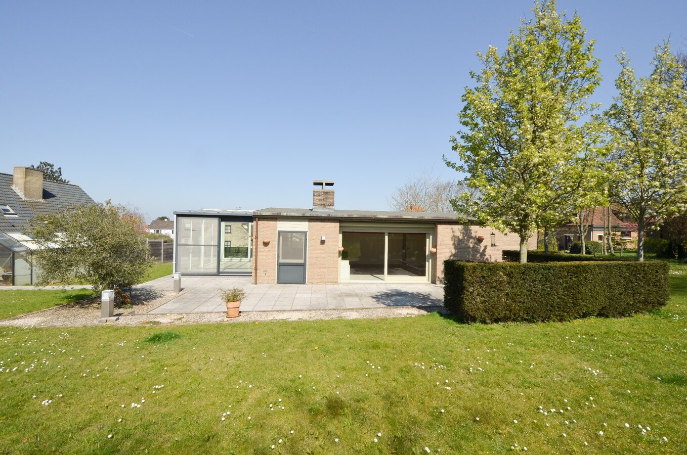 Ruime villa met 3 slaapkamers op toplocatie te Koksijde! 