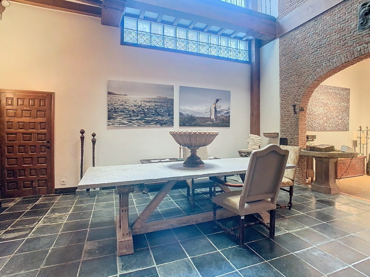 Handelsruimte 100m² in Hartje Antwerpen op steenworp van de Kathedraal. 