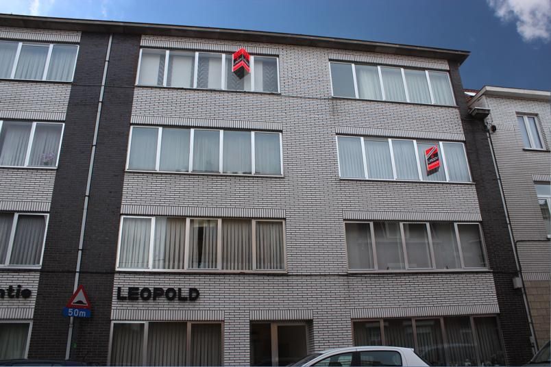 Degelijk en zonnig tweeslaapkamer-appartement, zeer gunstig gelegen 