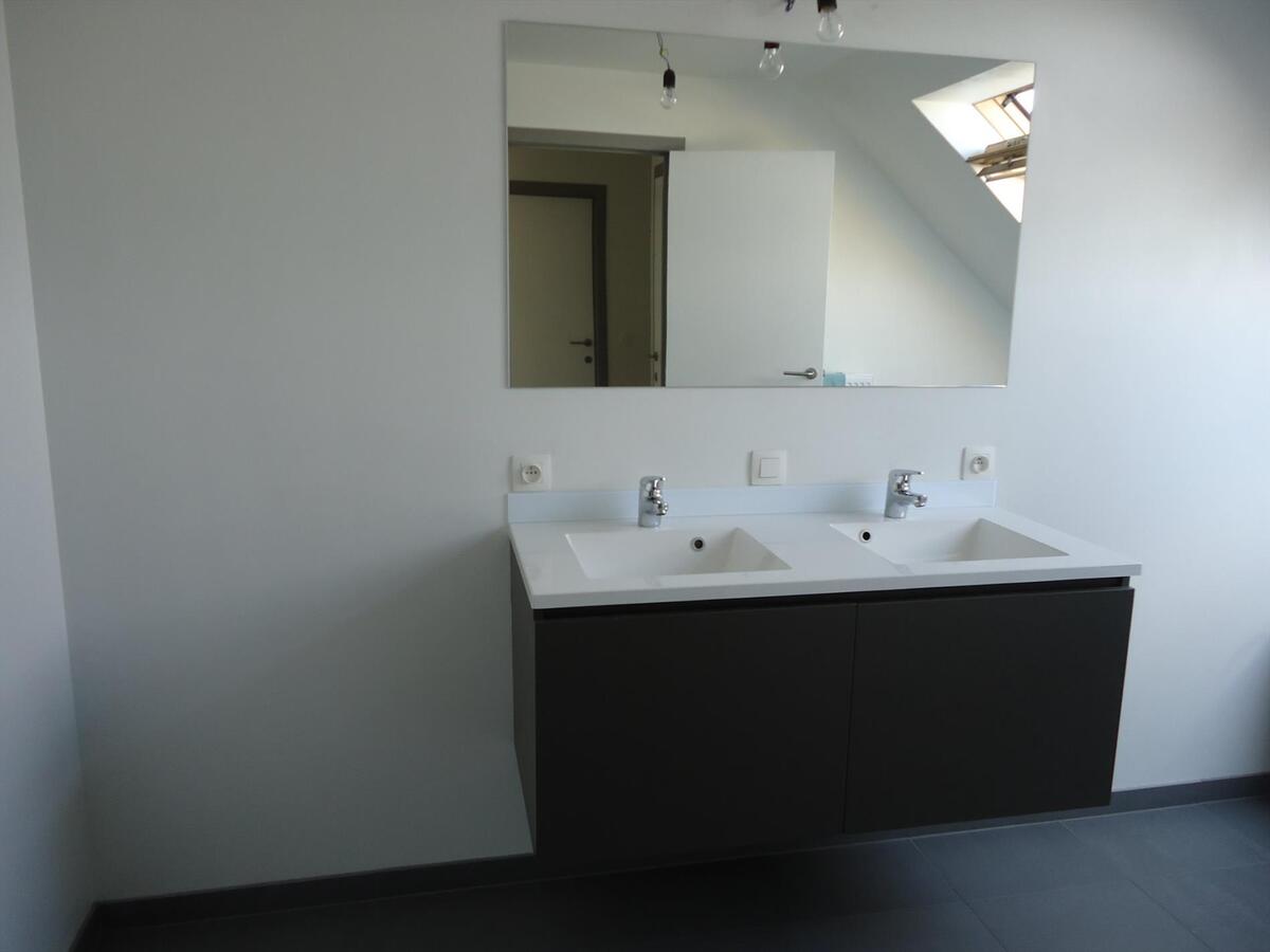 Ruime nieuwbouwwoning met zongerichte tuin en 3 slaapkamers 