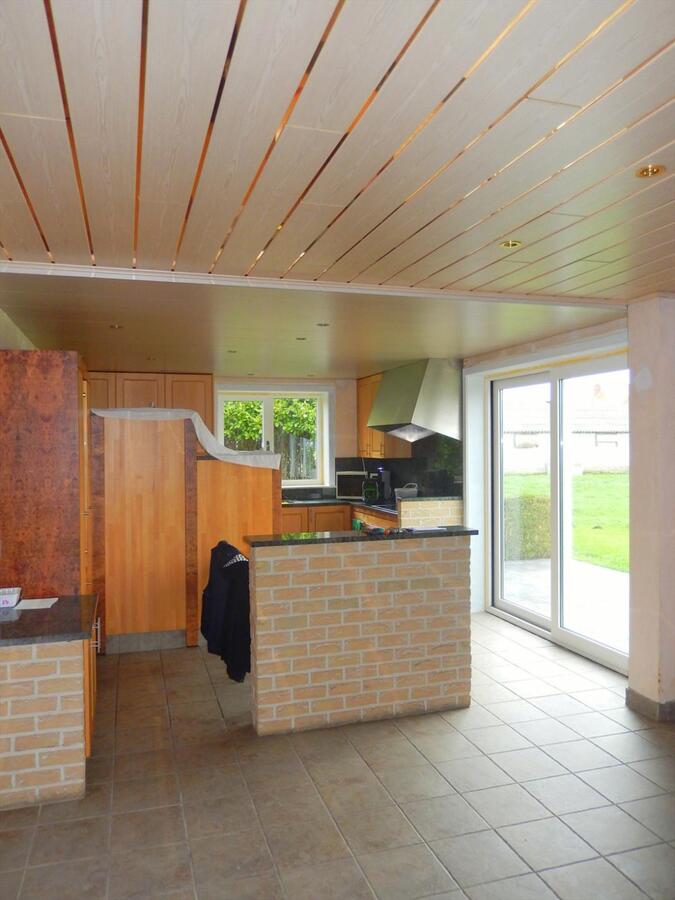 Vernieuwde en instapklare woning met 3 slaapkamers 