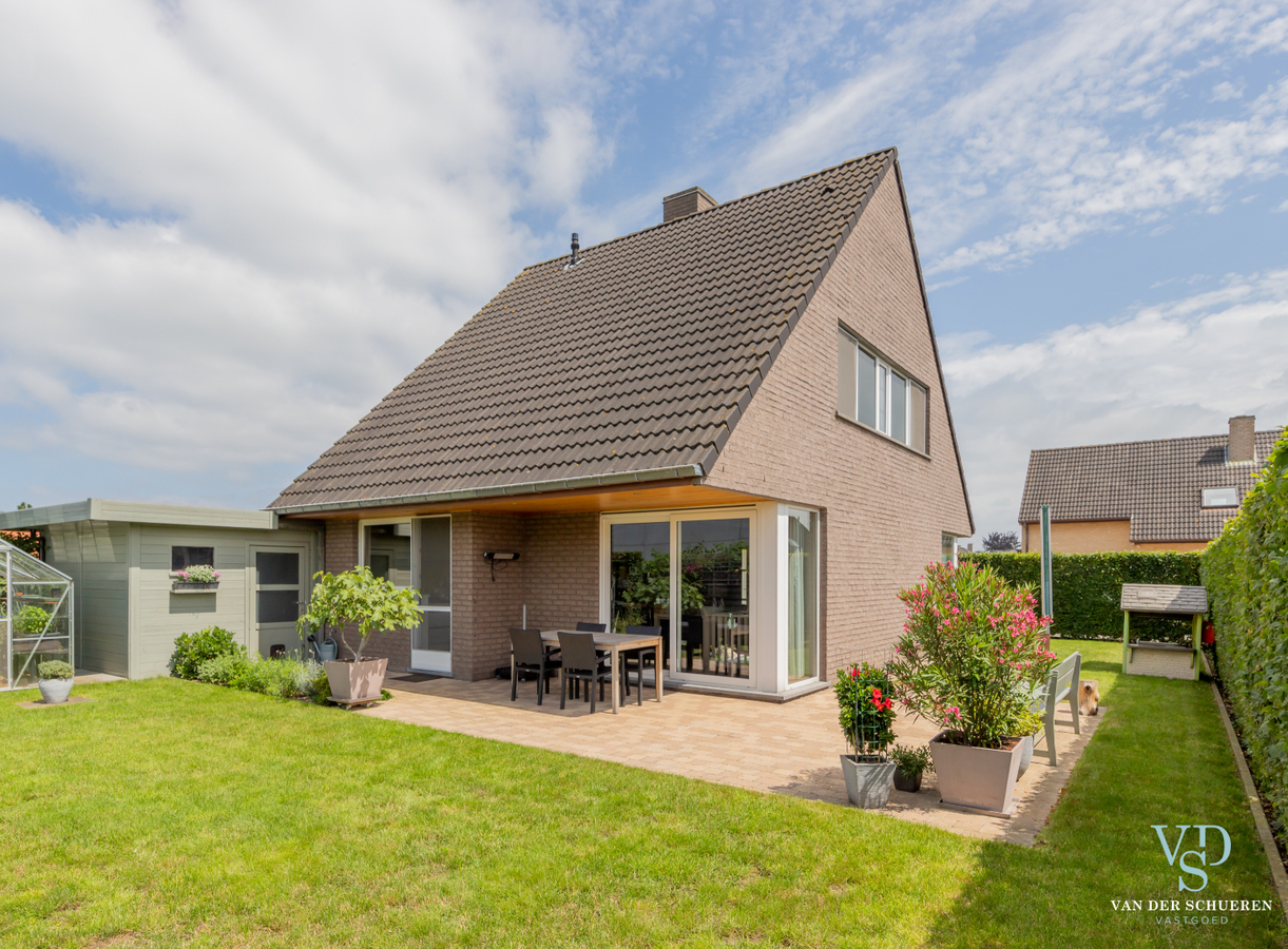 Eigentijdse, energiezuinige Open Bebouwing. Tijdloos én praktisch ! 