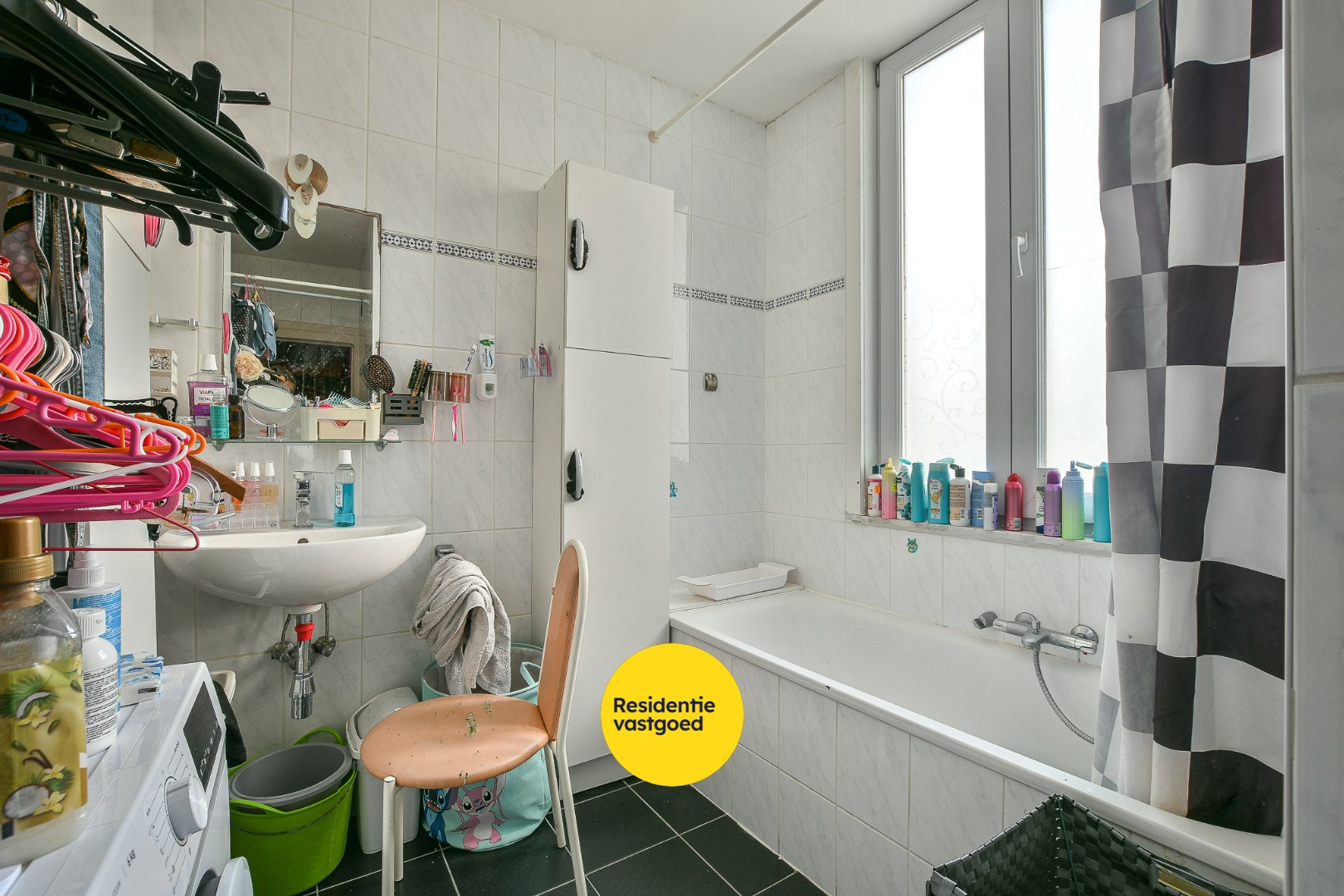 Meersgezinswoning met handelspand &amp; 3 appartementen te koop in hartje Blankenberge! 