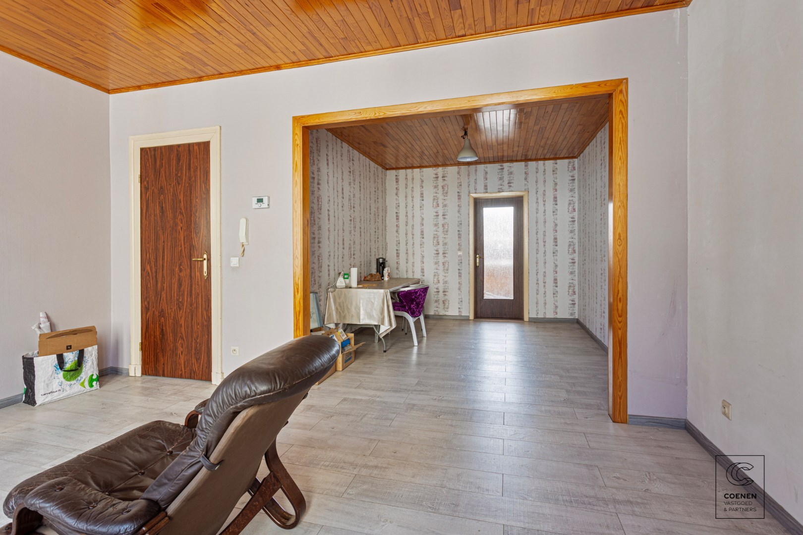 Prachtige handelsruimte met een bruikbare oppervlakte van 355 m² op een SCHITTERENDE locatie te Berchem 