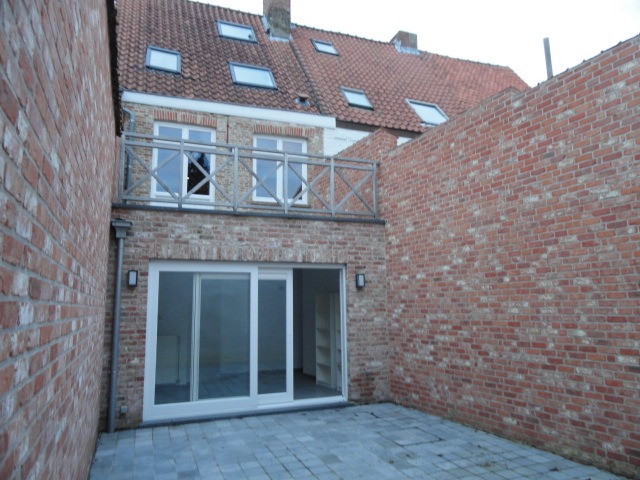 Ruime woning met garage 