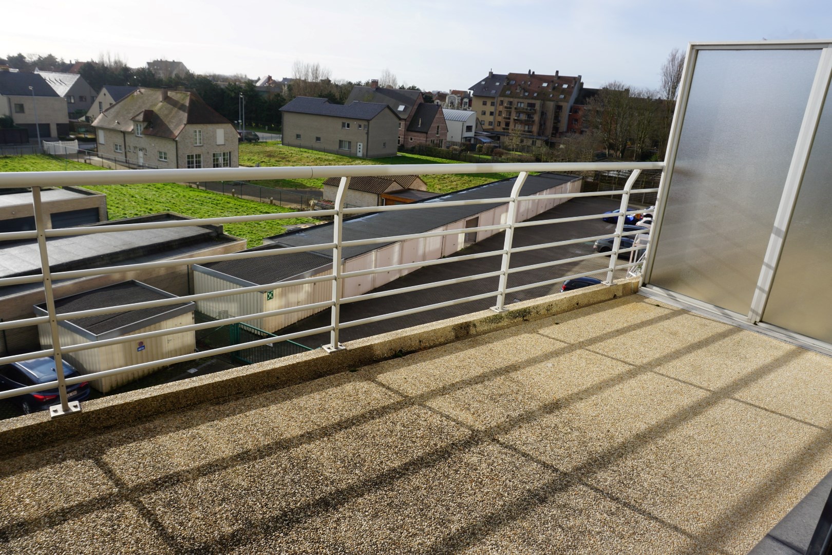 Appartement récent avec terrasse spacieuse à Ostende 