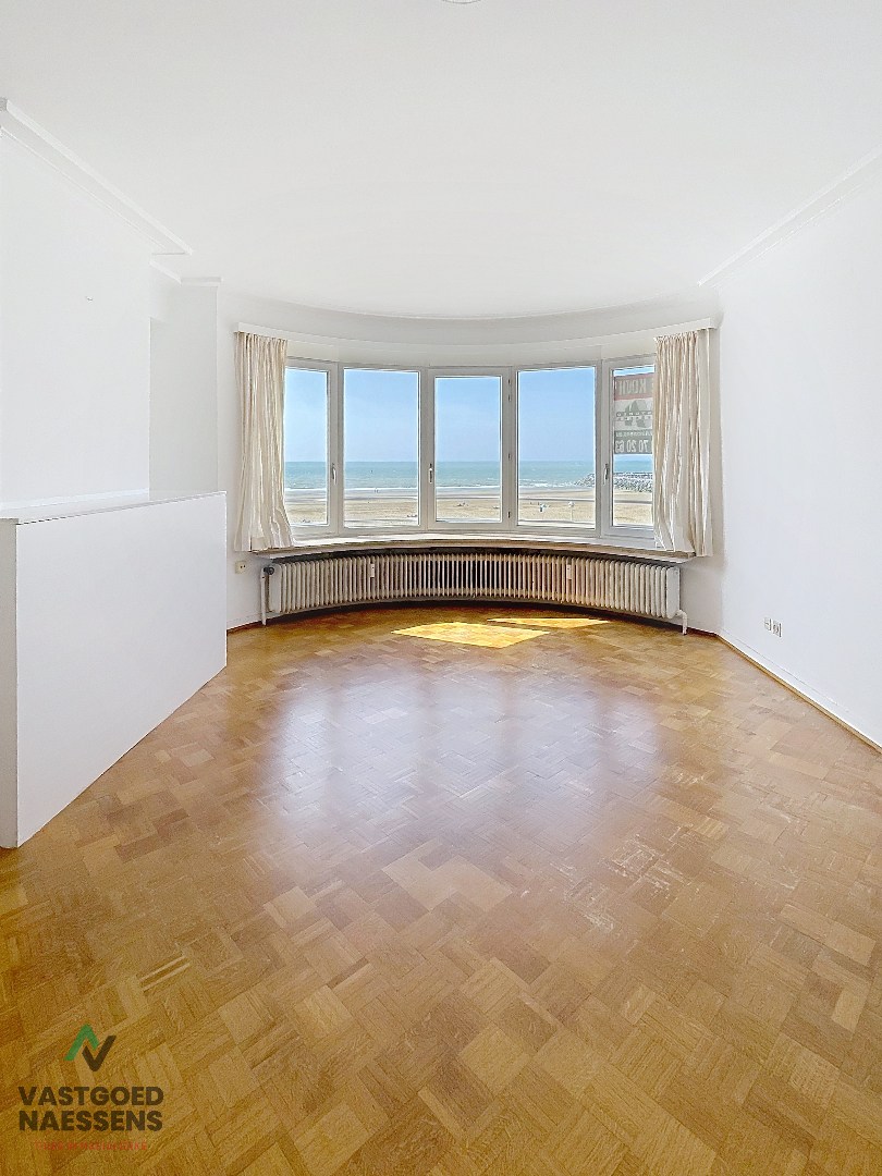 RUIM 2 SLPK APP MET FRONTAAL ZEEZICHT 