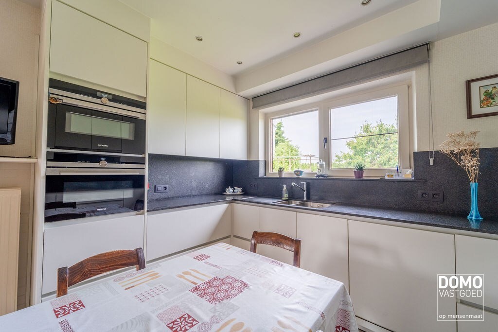 UNIEKE WONING MET 2 RUIME LOODSEN OP PERCEEL VAN 58A49CA 