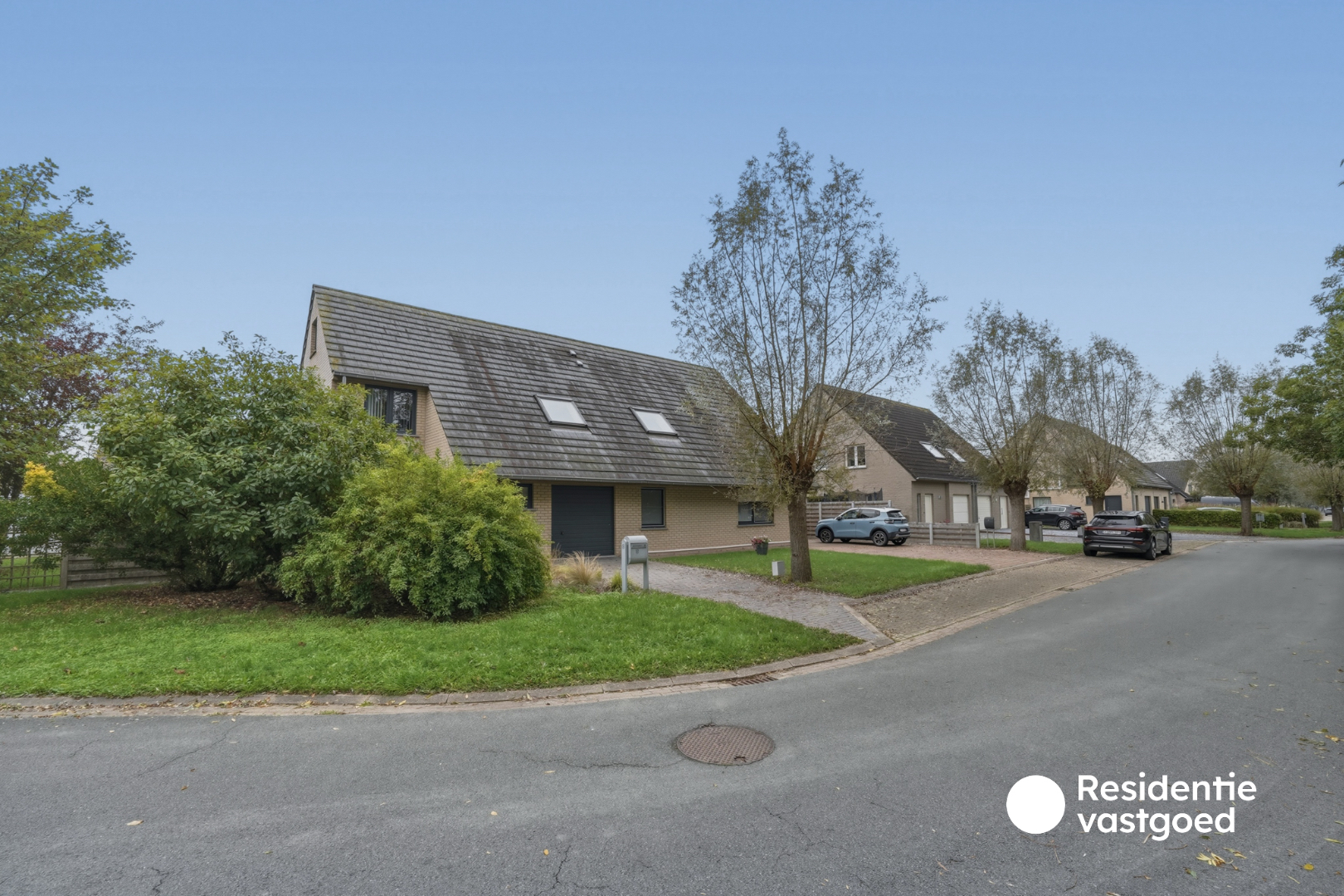 Wonen in het groen - Halfopen recente woning in Zandvoorde. 