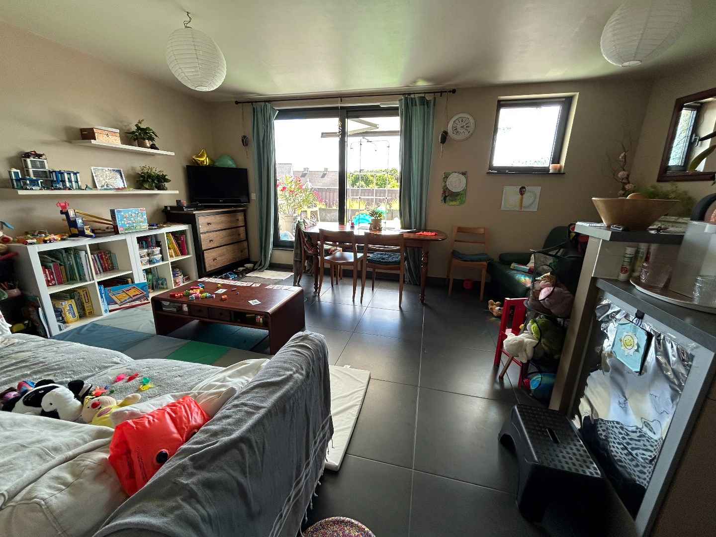 Aangenaam appartement met garage en groot terras 