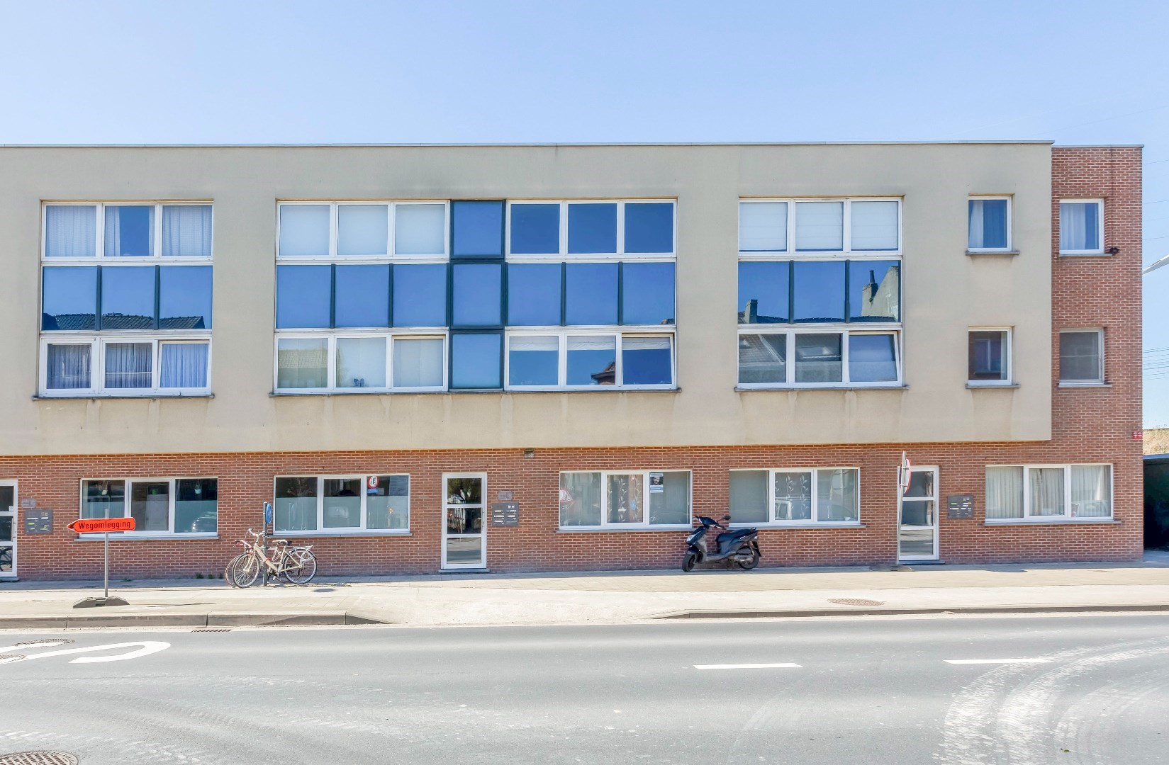 Comfortabel gelijkvloers 1slp. app. nabij het centrum van Sint-Amandsberg 