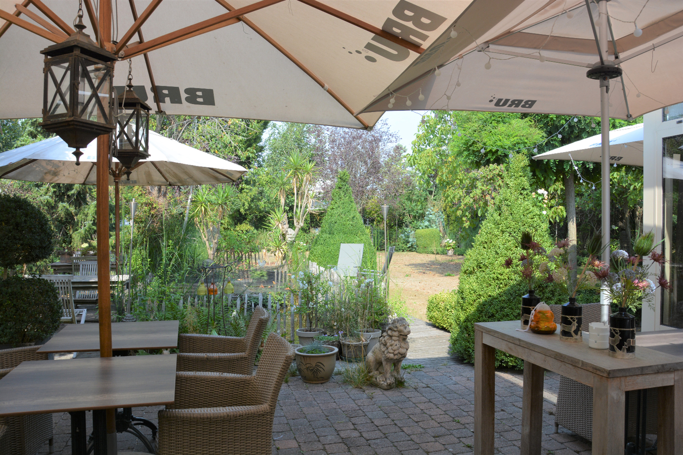 Prachtig restaurant met tuin en woonst op uitstekende ligging 