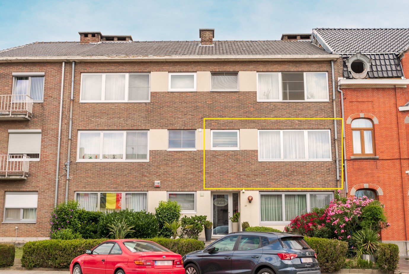 2 slpk app. met terras en garage 