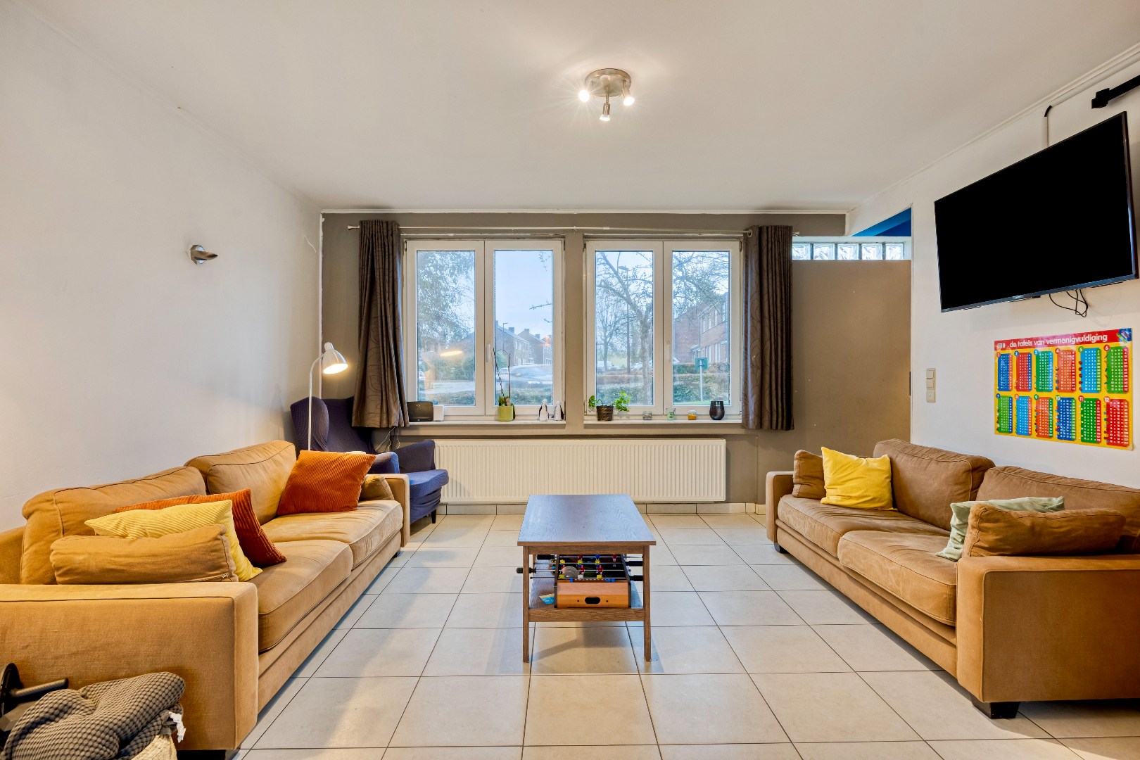 Instapklare woning te koop met 3 slpk, garage en tuin. 