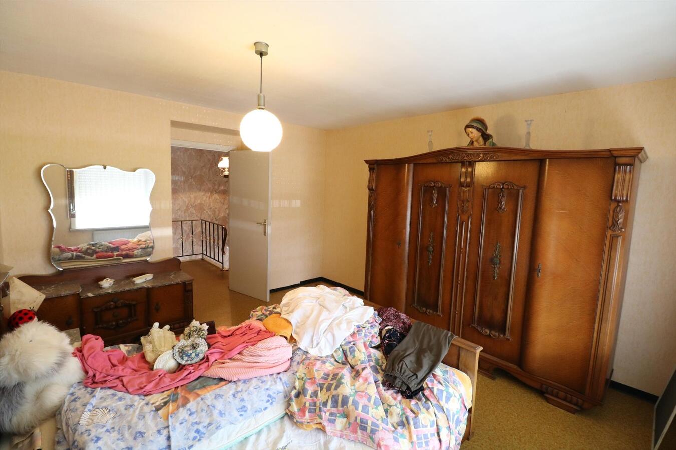 Woning met mogelijkheid tot commmerciële ruimte op 1398m² te Aartrijke 