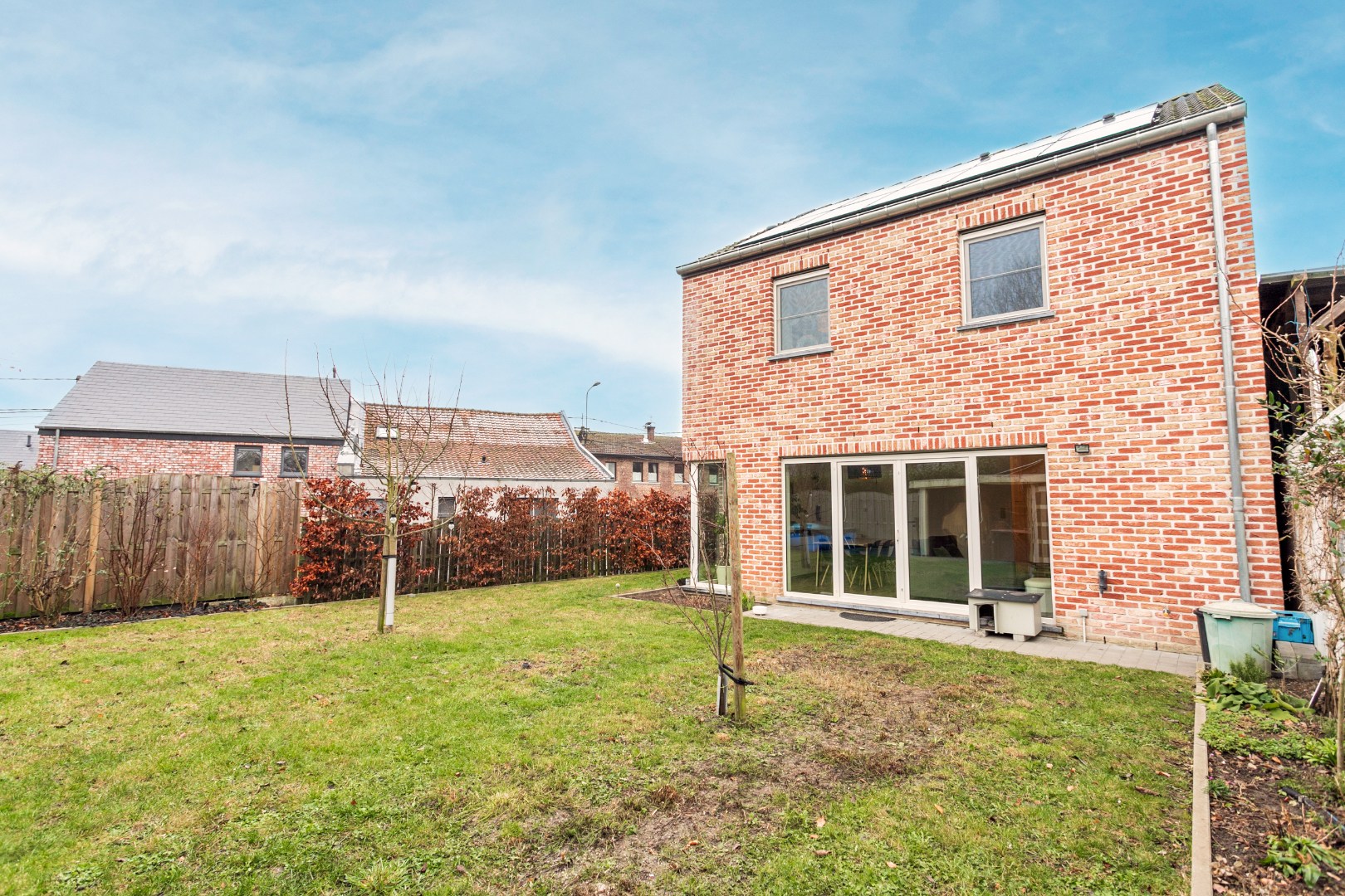 Maison moderne et économe en énergie avec 3 chambres, jardin et panneaux solaires à Saintes (Tubize) 