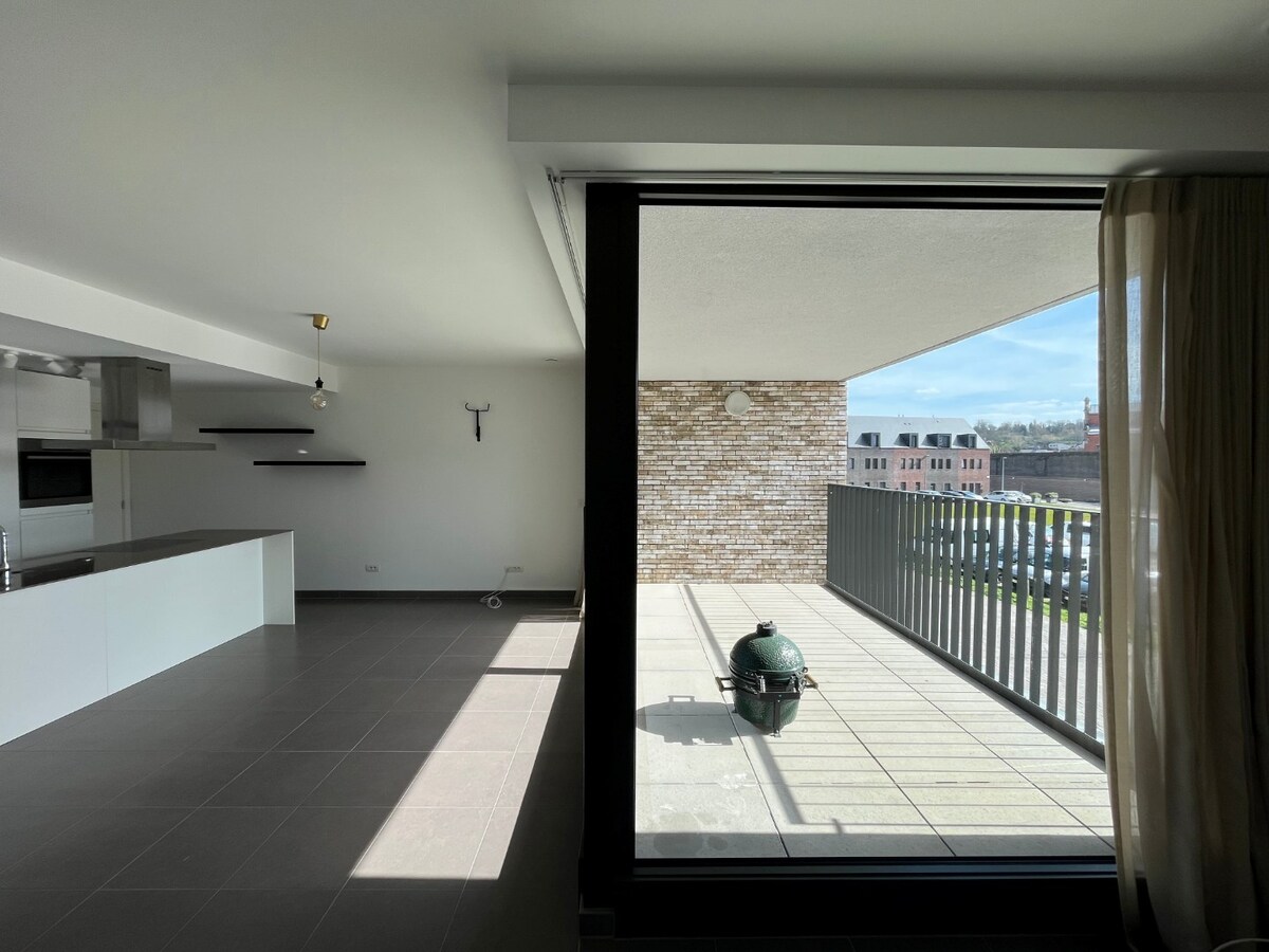 2-slaapkamer appartement met aangenaam terras. 