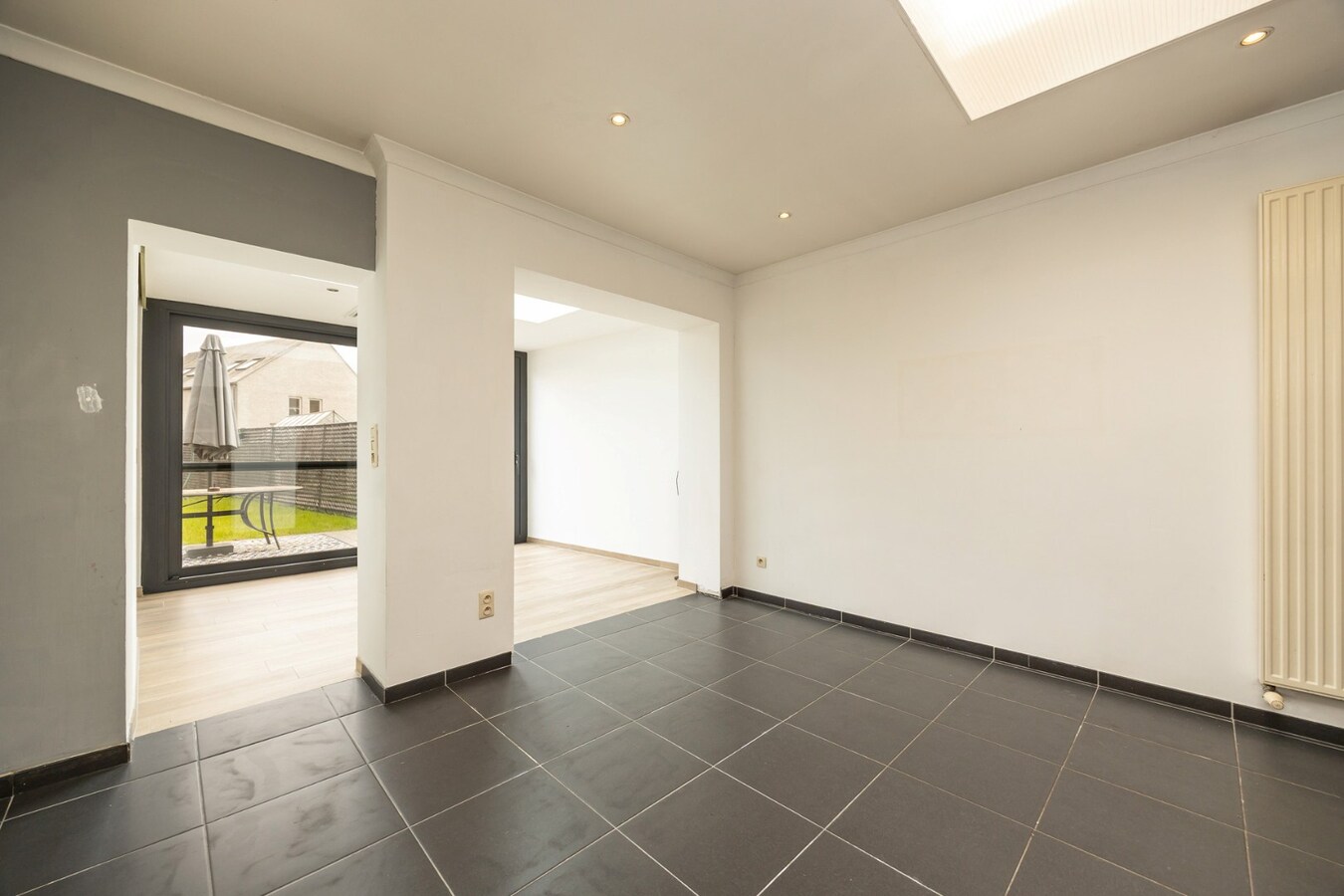 Instapklare HOB met 4 slpk en tuin te Willebroek! 