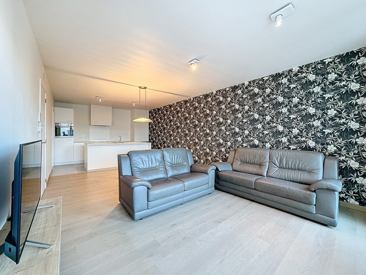 Nieuwbouw appartement met ruim terras en kelder te centrum Zottegem 