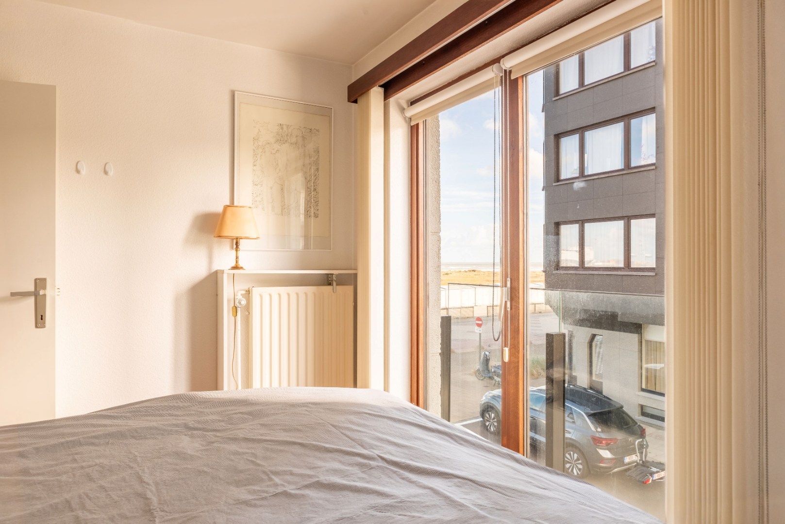 Hoek-appartement met fantastisch zeezicht 