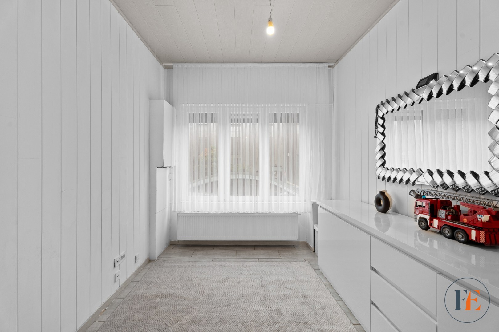 Eengezinswoning met grote tuin 