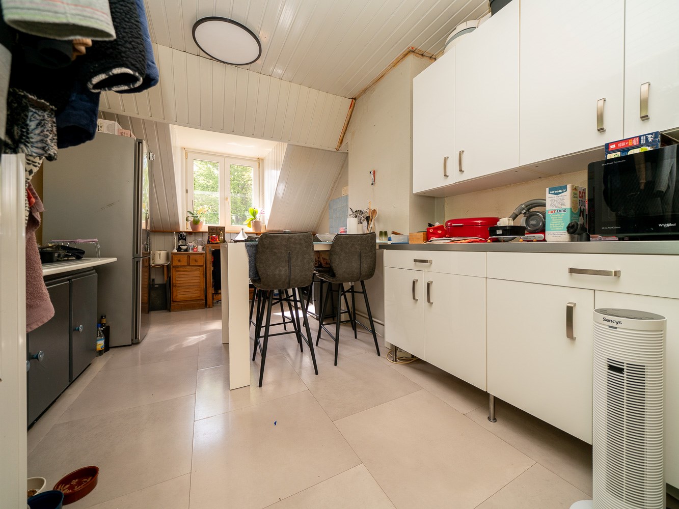 Opbrengstwoning met 4 units op zeer gunstige locatie 