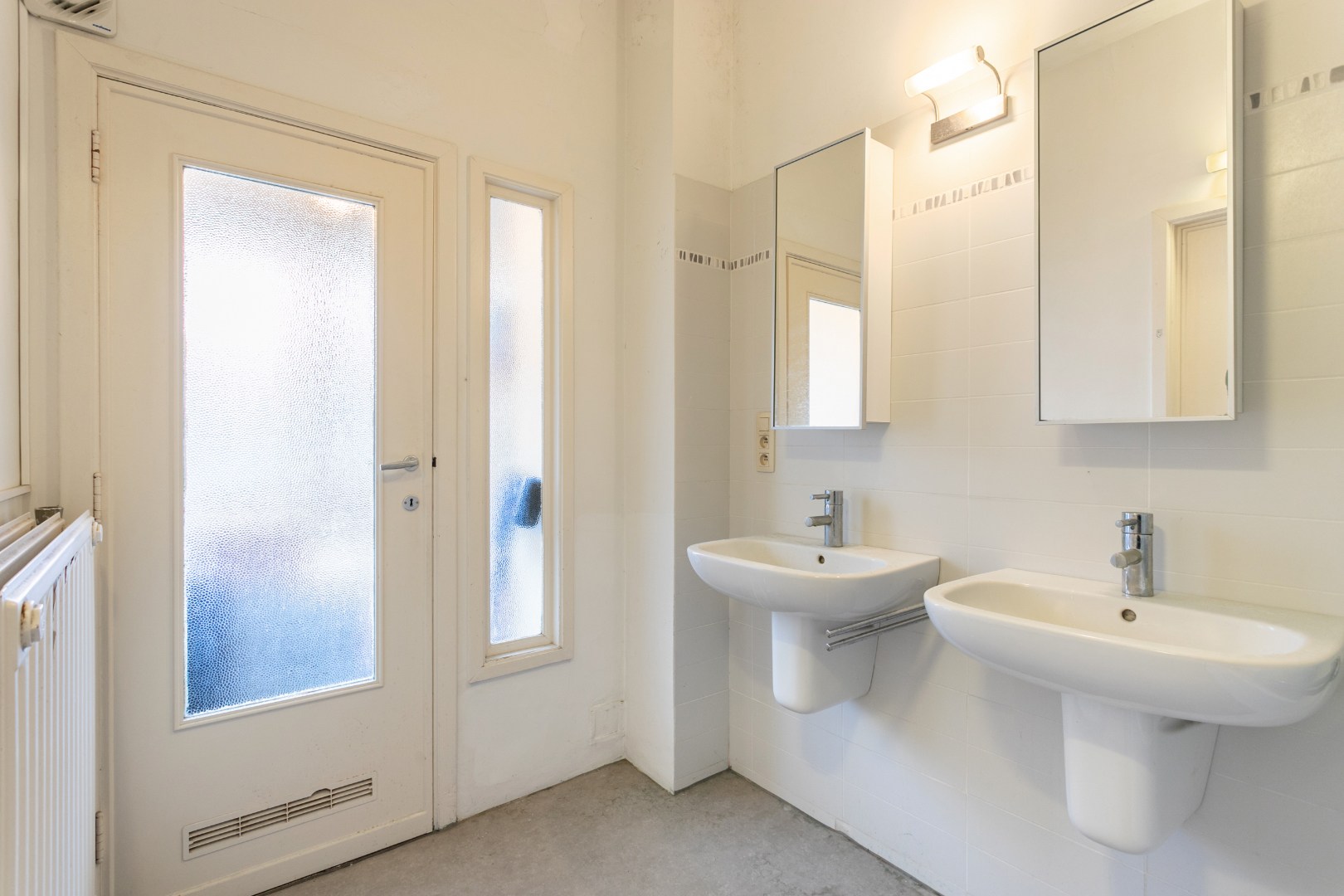 opbrengsteigendom: commercieel glv en 3 appt 