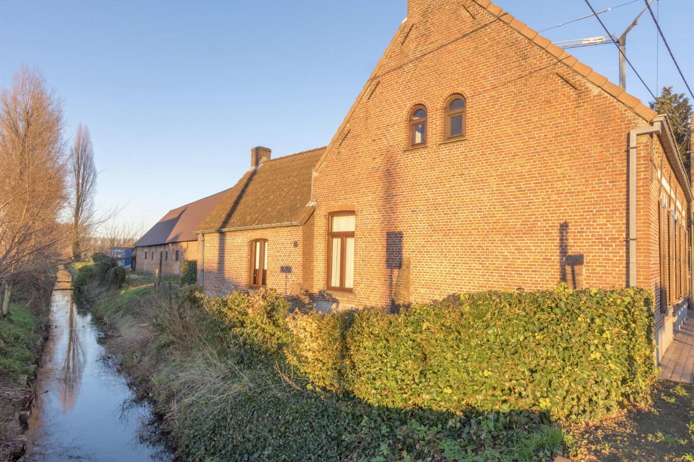 Landelijke woning met ruime schuur 