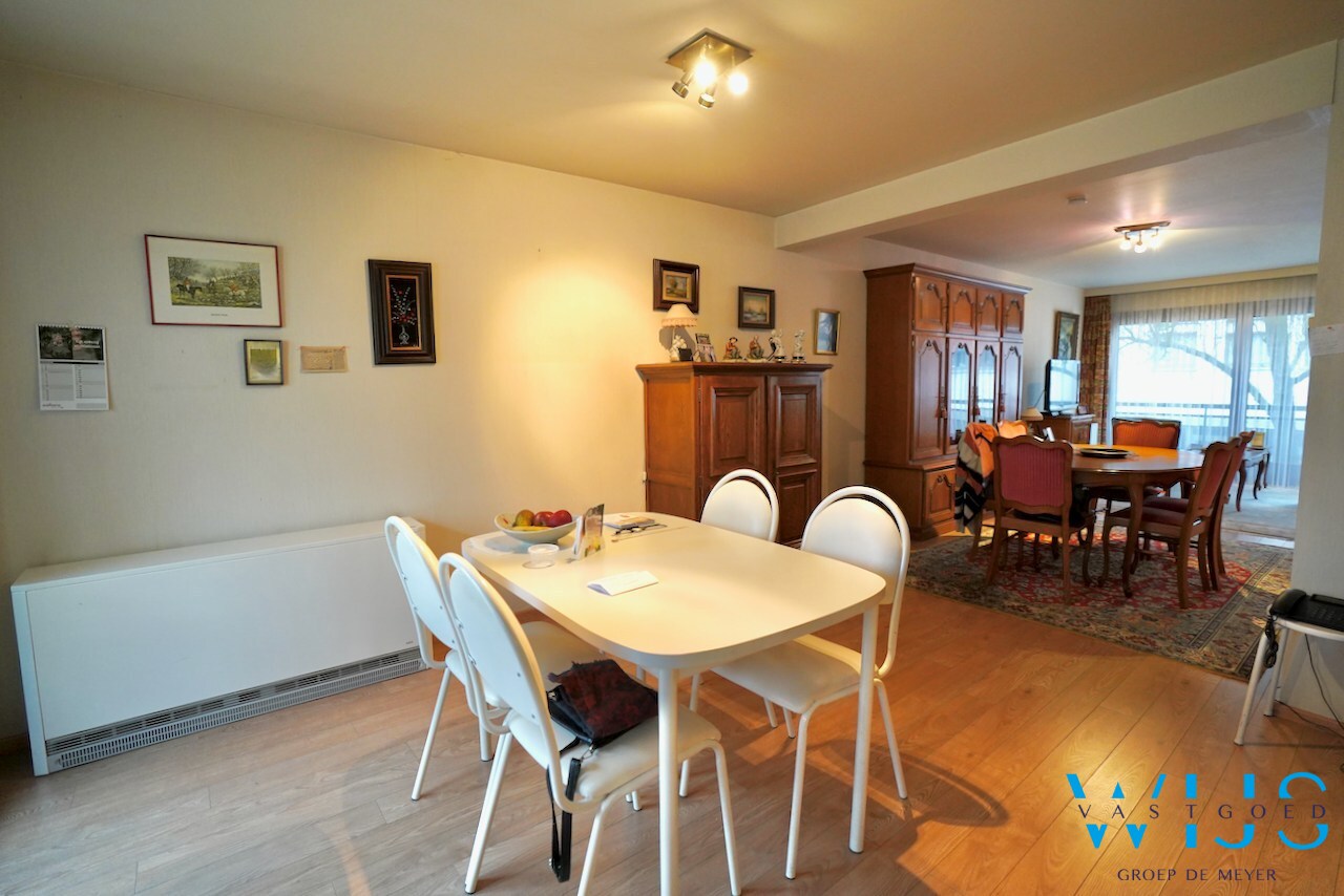 Praktisch appartement met 2 slaapkamers in hartje Evergem ! 