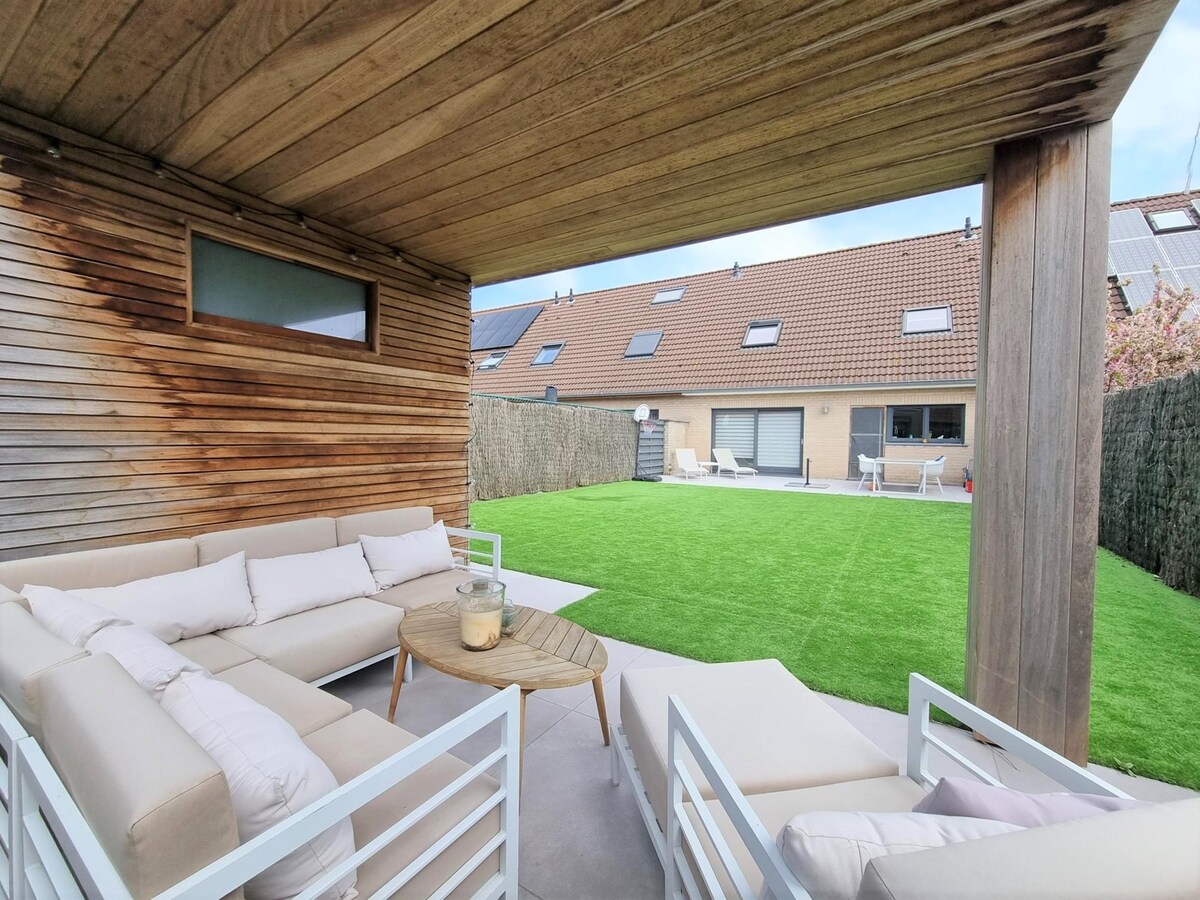 Mooie gezinswoning met tuin &amp; garage in rustige, kindvriendelijke woonwijk - Dudzele 