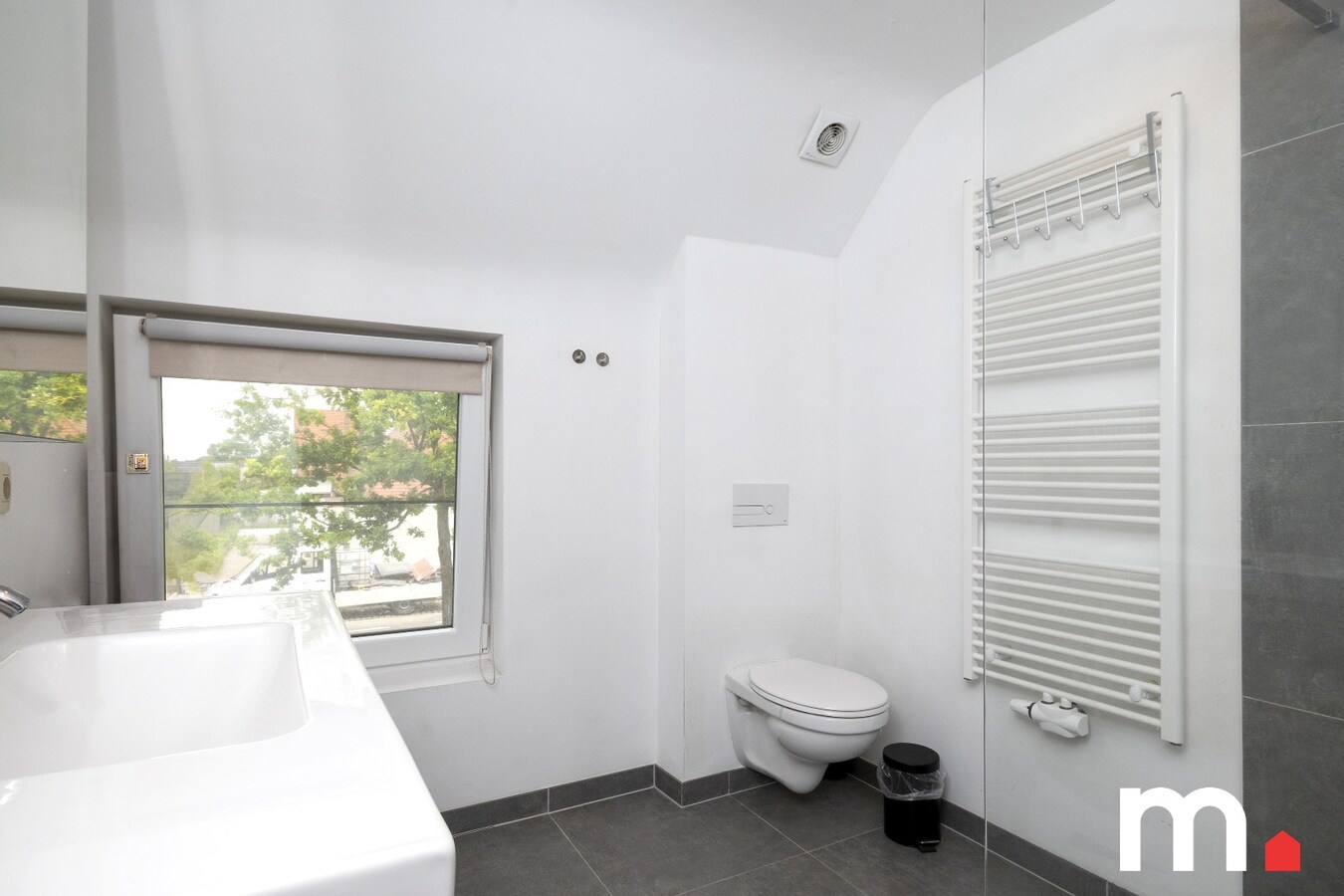 Top gerenoveerde rijwoning Roeselare ! 