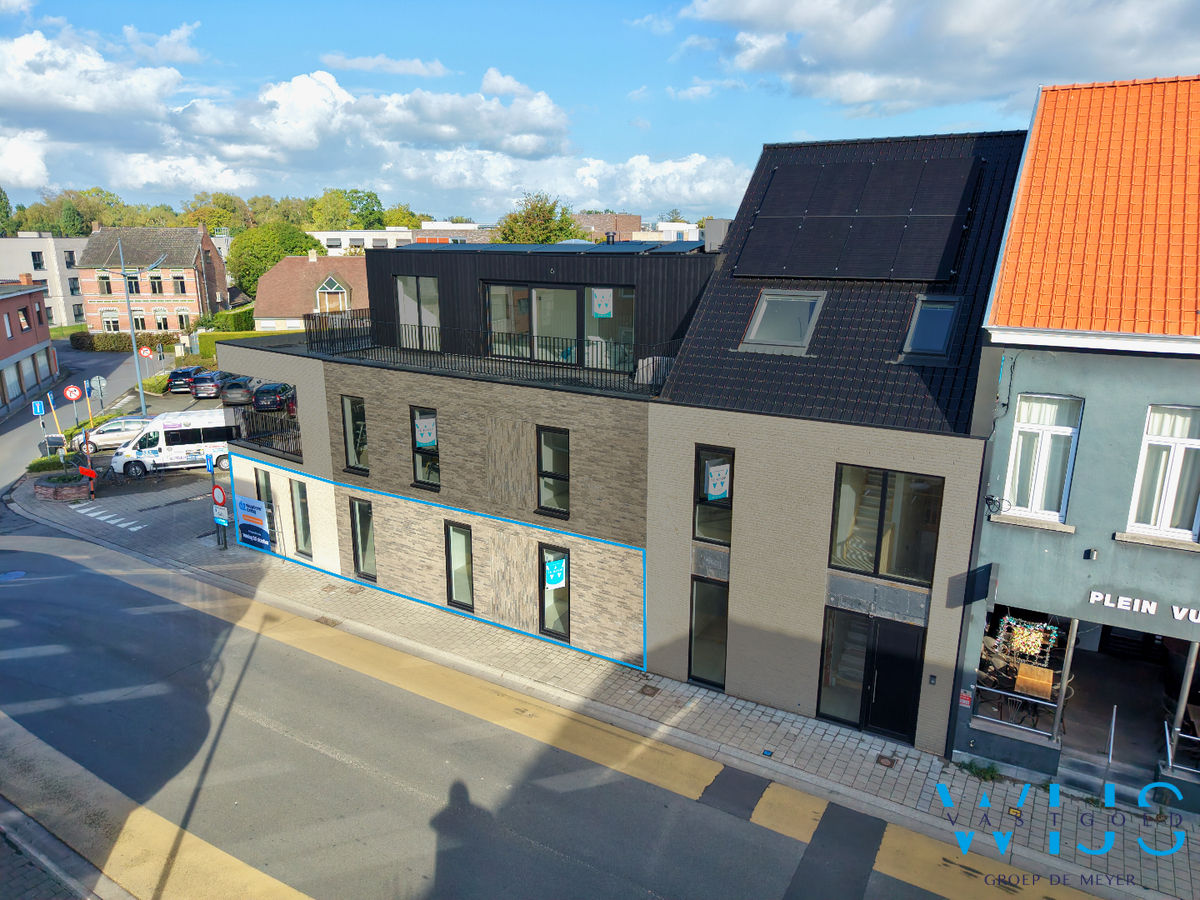 Ruim gelijkvloers nieuwbouwappartement met tuin en 2 terrassen 