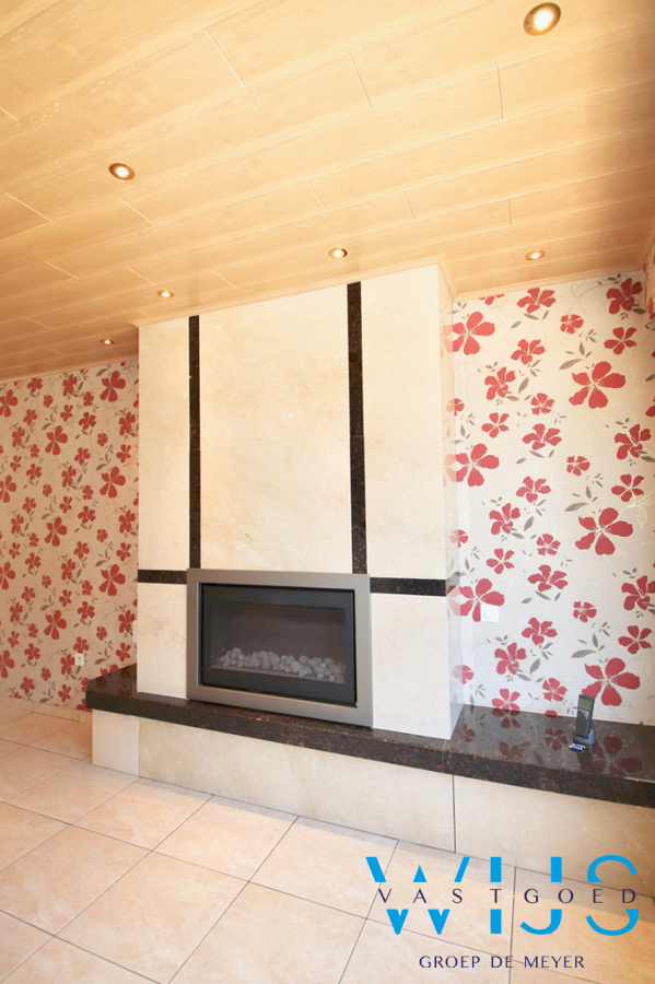 Instapklaar woonhuis op een rustige locatie te Rieme ! 