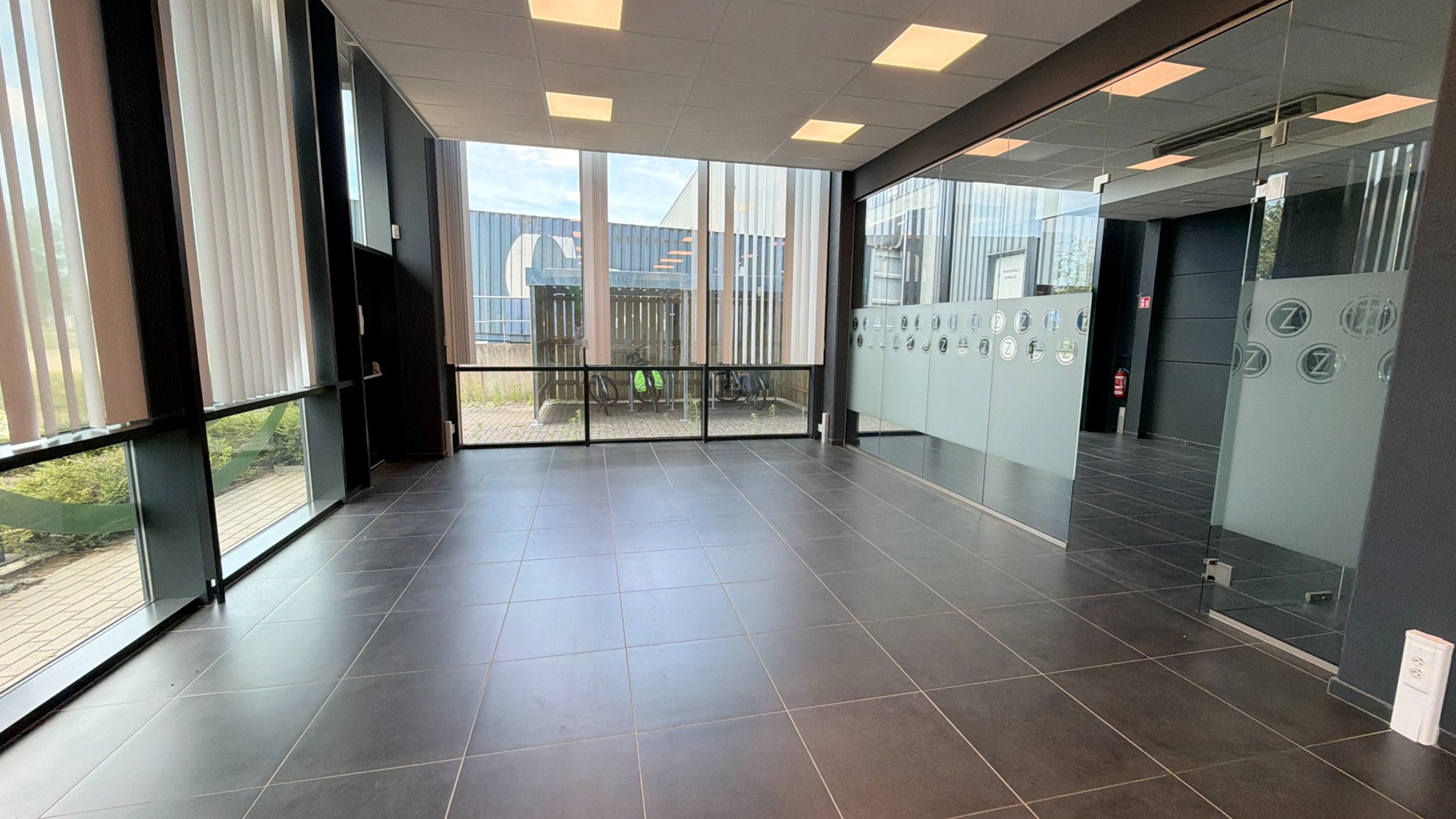Kantoren te huur op zichtlocatie langs N16 in Bornem