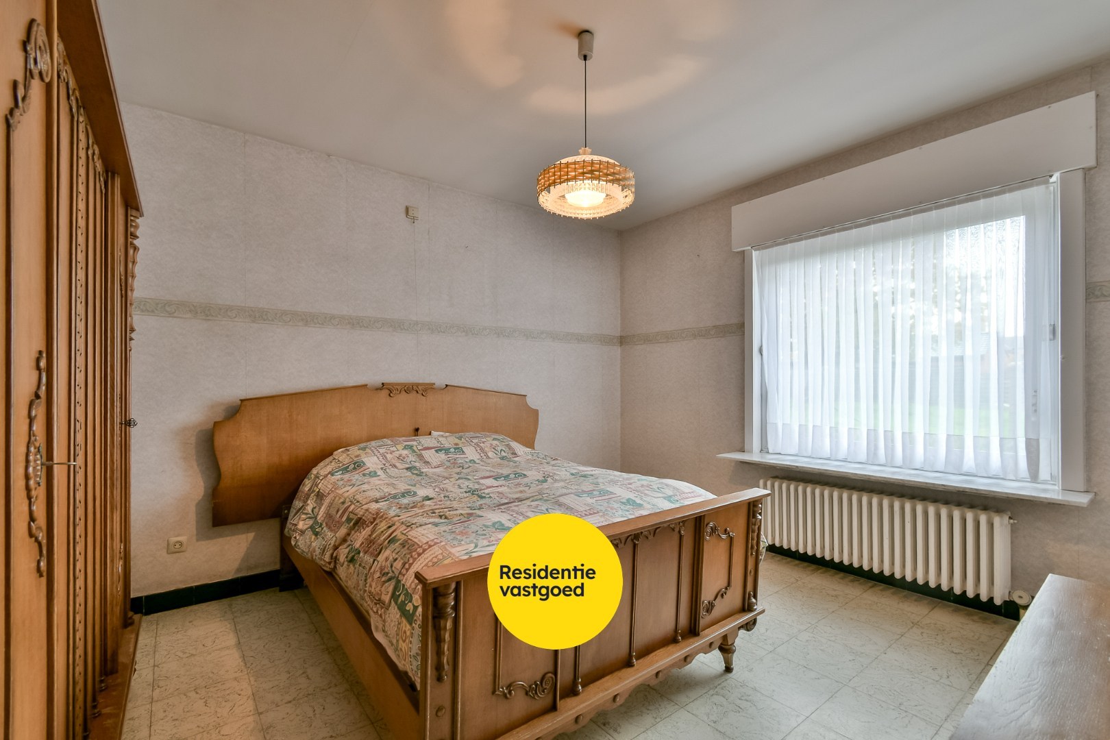 Statige woning met ruime loodsen in Kortemark! 