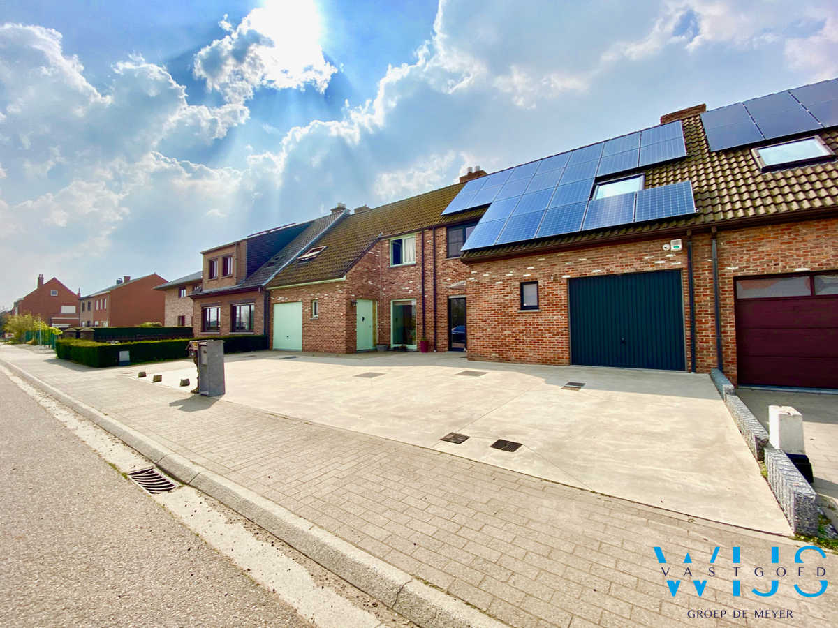 Toffe gezinswoning met 3 slaapkamers, garage &amp; zonnige tuin te Ertvelde Rieme! 