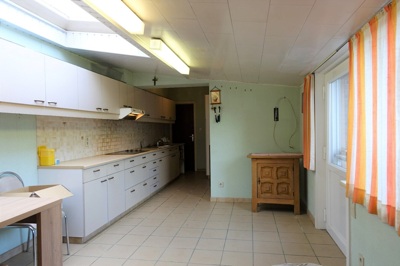 Karaktervolle woning met dubbele garage op 1.408m² 