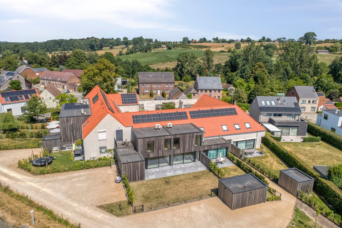 Verkoop onder registratierechten: nieuwe instapklare woning in Etikhove 