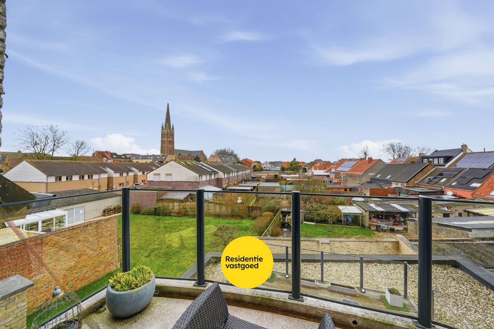 Investeringsopportuniteit: Duplexappartement (185 m²) met 2 zonneterrassen in hartje Oudenburg 