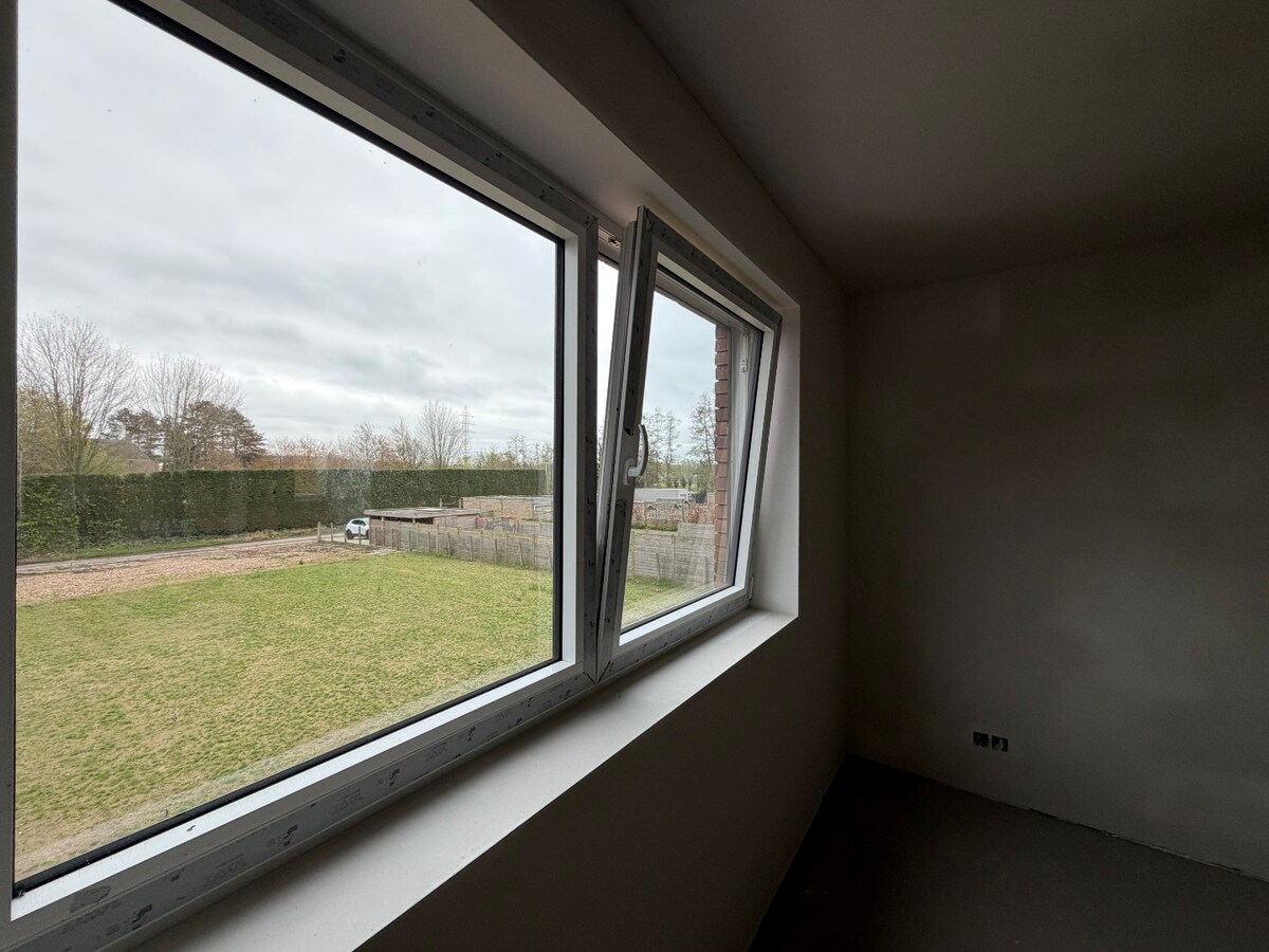 Nieuwbouwwoning te Eine. 