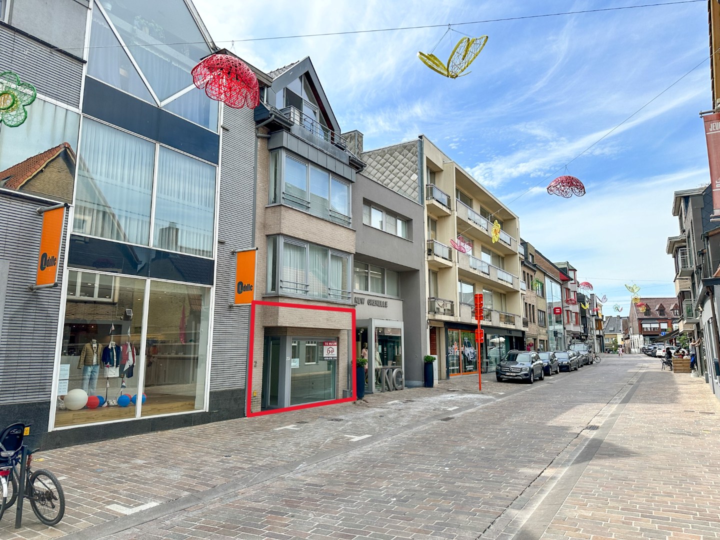 Instapklare handelsruimte voor winkel of kantoor, centrum Torhout 