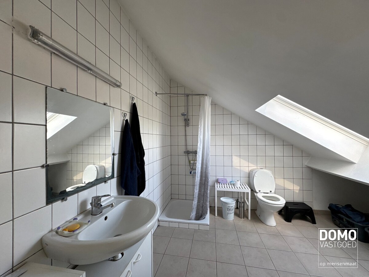 Appartement met 1 slaapkamer en parkeerplaats te huur in centrum Kuringen 