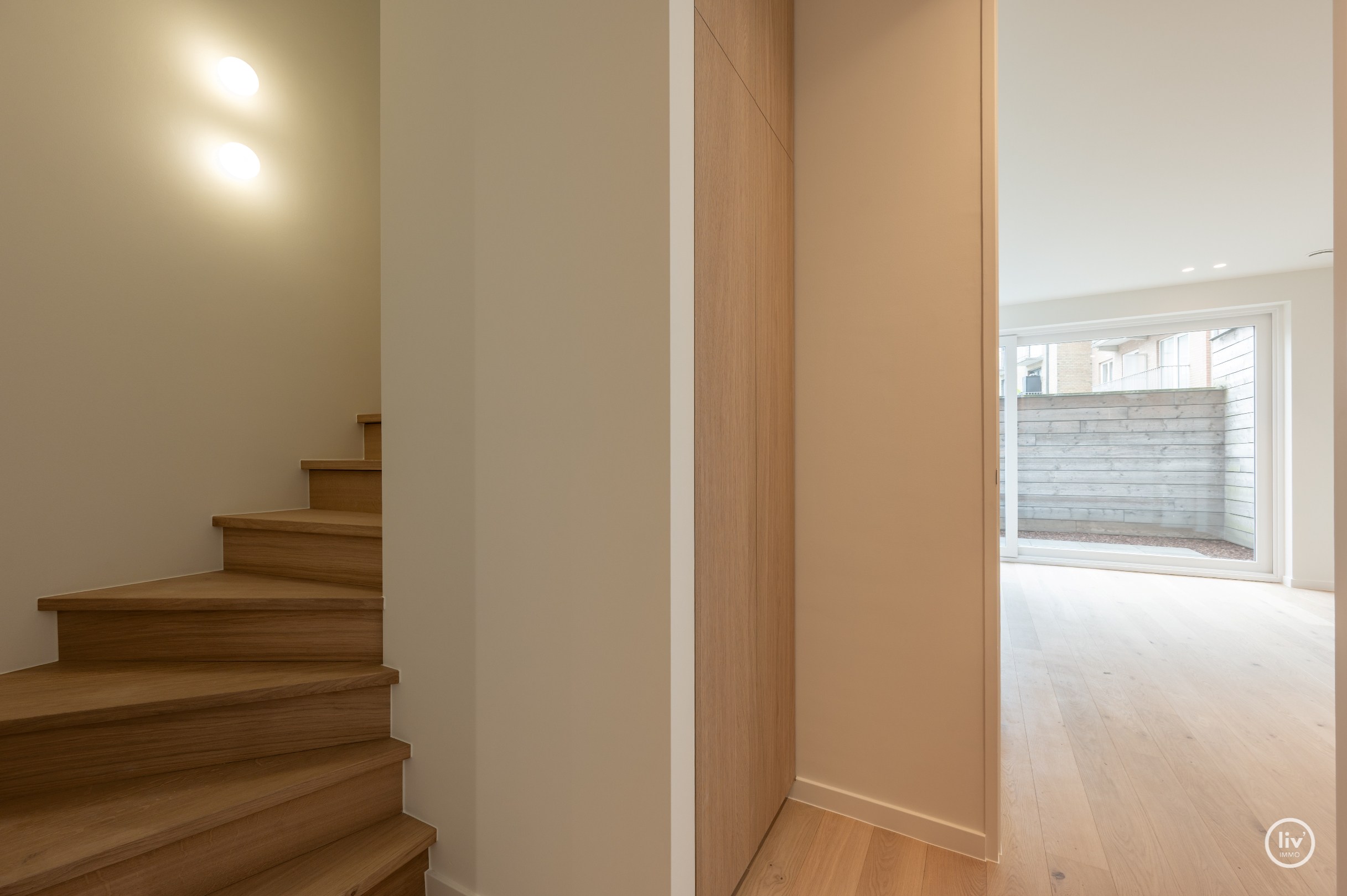 Duplex neuf au rez-de-chaussée et au premier étage situé à Lentelaan à Duinbergen avec des terrasses orientées plein sud. 