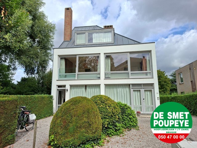 Ruim en Zonnig appartement nabij het station Brugge 