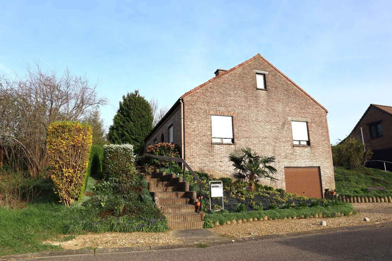 Prachtig open bebouwing in een doodlopend straatje te Tienen. 