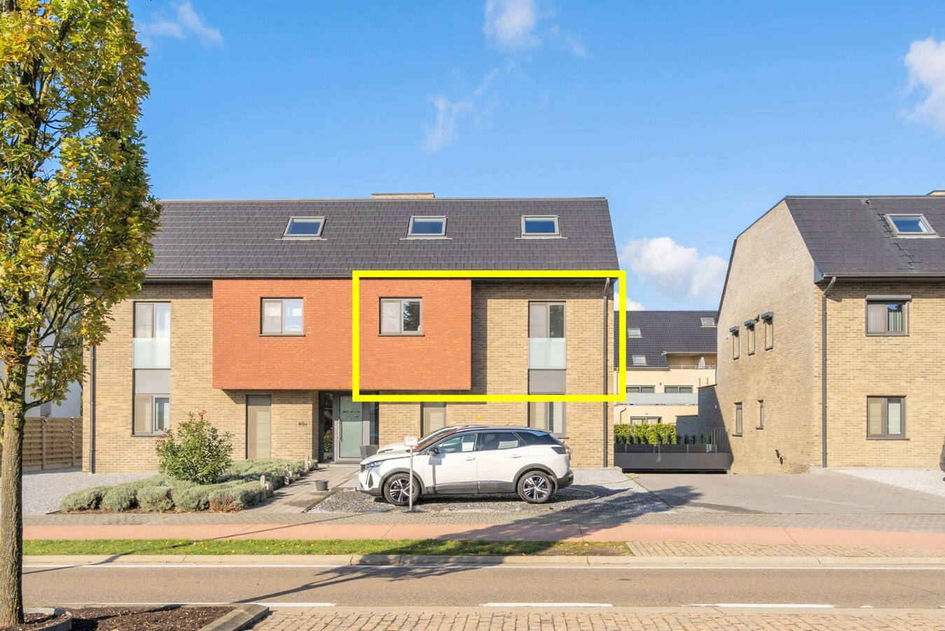 Modern 2 slaapkamer appartement met ondergrondse parkeerplaats. 