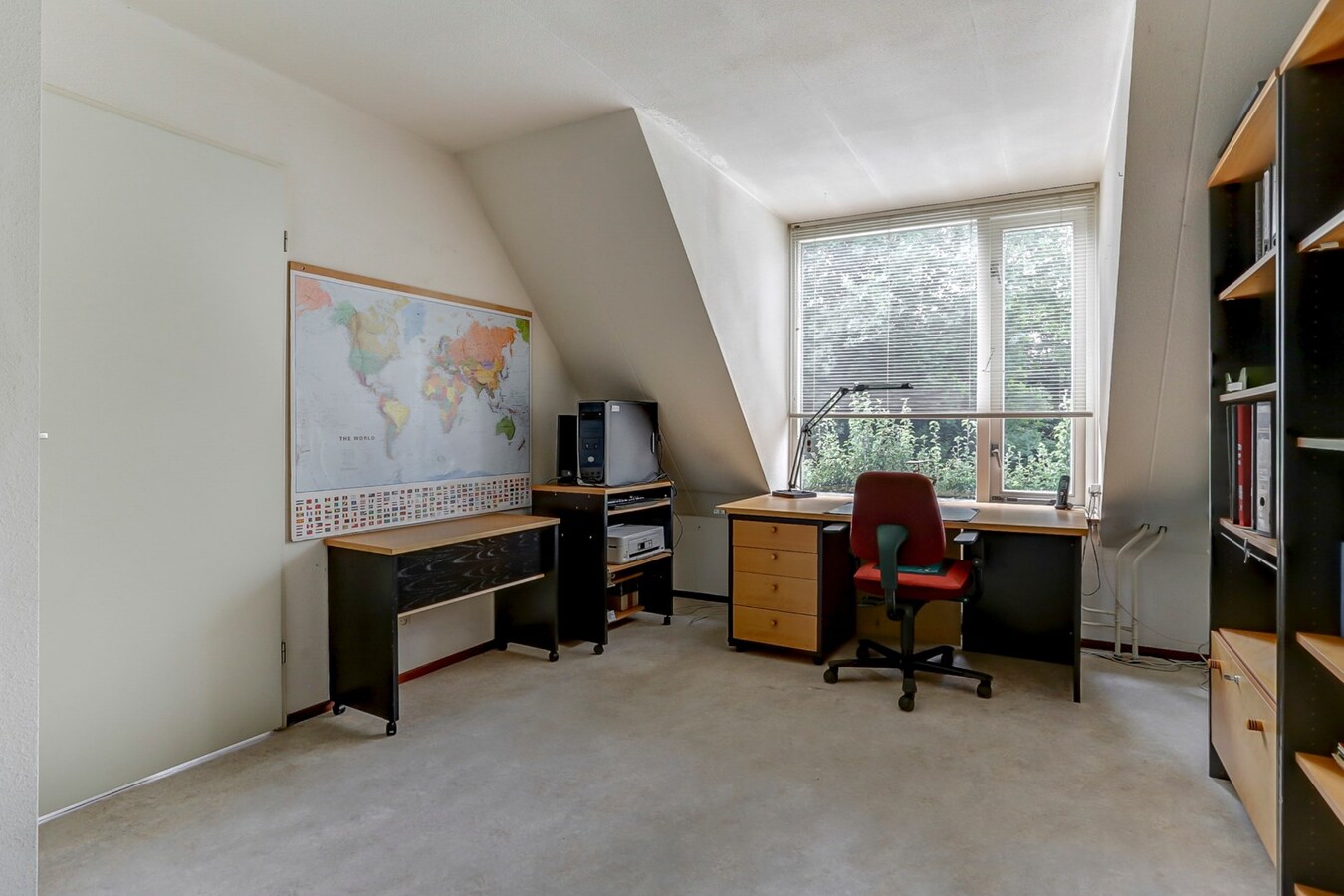 Vrijstaande semi-bungalow 