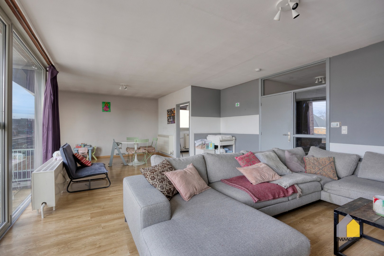 Appartement (161 m²) met ruime woonkamer en 3 slaapkamers. 