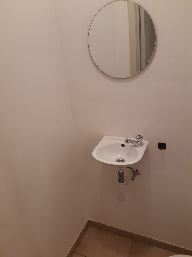 Lichtrijk 2 slpk-appartement te Oudenaarde. 